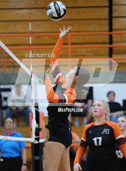 Thumbnail 3 in Fairfield Union @ Amanda-Clearcreek photogallery.