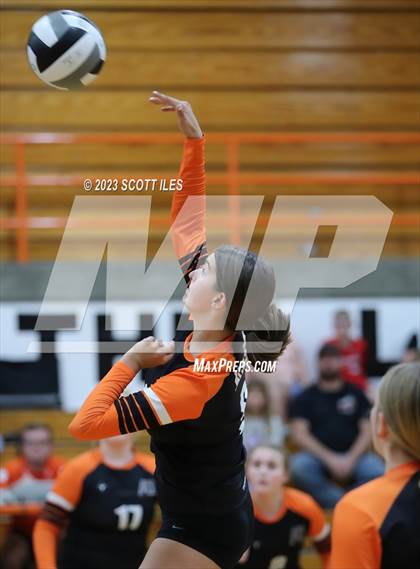 Thumbnail 3 in Fairfield Union @ Amanda-Clearcreek photogallery.