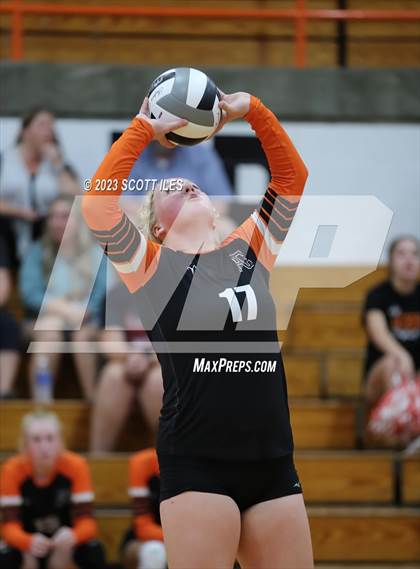 Thumbnail 2 in Fairfield Union @ Amanda-Clearcreek photogallery.