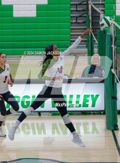 Thumbnail 2 in Sports Leadership & Management vs Virgin Valley (Quarterfinals 3A South) photogallery.