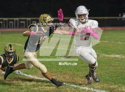Thumbnail 3 in Manalapan vs Southern Regional photogallery.
