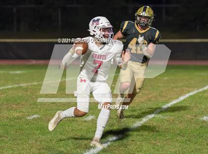 Thumbnail 3 in Manalapan vs Southern Regional photogallery.
