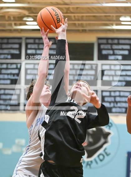 Thumbnail 3 in FR: Pilgrim @ Johnston photogallery.