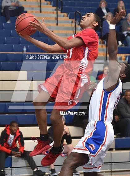 Thumbnail 2 in Athens Drive vs. Sanderson (Bojangles Cleveland Classic Finals) photogallery.