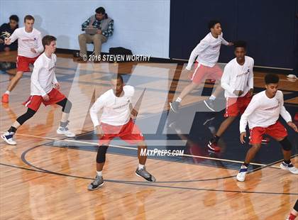 Thumbnail 2 in Athens Drive vs. Sanderson (Bojangles Cleveland Classic Finals) photogallery.