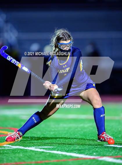 Thumbnail 2 in Massapequa vs Garden City (Section VIII Class A Final) photogallery.