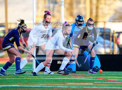 Thumbnail 3 in Massapequa vs Garden City (Section VIII Class A Final) photogallery.