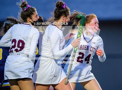 Thumbnail 3 in Massapequa vs Garden City (Section VIII Class A Final) photogallery.