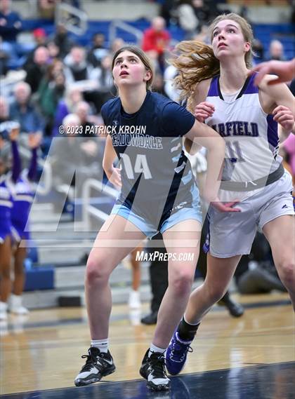 Thumbnail 2 in Meadowdale vs Garfield (Opening Round) photogallery.