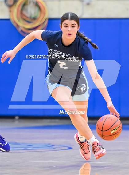 Thumbnail 1 in Meadowdale vs Garfield (Opening Round) photogallery.