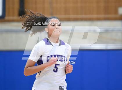 Thumbnail 1 in Meadowdale vs Garfield (Opening Round) photogallery.
