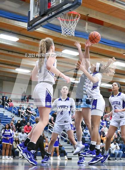 Thumbnail 1 in Meadowdale vs Garfield (Opening Round) photogallery.
