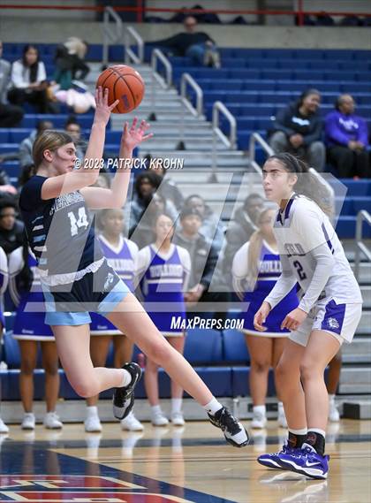 Thumbnail 2 in Meadowdale vs Garfield (Opening Round) photogallery.