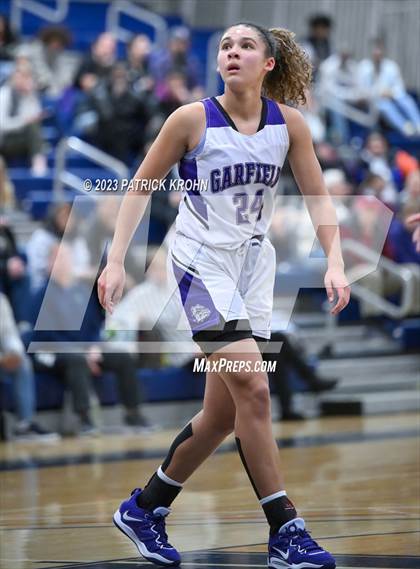 Thumbnail 3 in Meadowdale vs Garfield (Opening Round) photogallery.