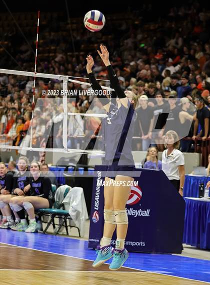 Thumbnail 2 in Resurrection Christian vs. University (CHSAA 3A Final) photogallery.