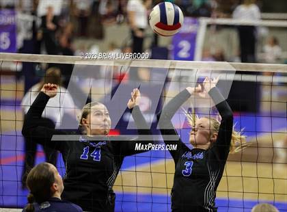 Thumbnail 2 in Resurrection Christian vs. University (CHSAA 3A Final) photogallery.
