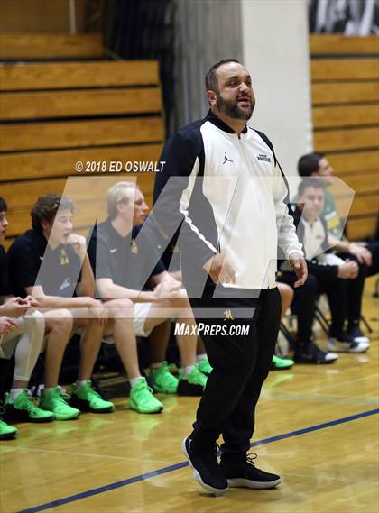 Thumbnail 3 in Branson vs. Bishop Manogue (Damian Lillard Classic Final) photogallery.
