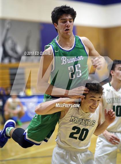 Thumbnail 3 in Branson vs. Bishop Manogue (Damian Lillard Classic Final) photogallery.