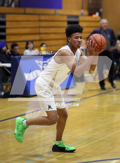 Thumbnail 1 in Branson vs. Bishop Manogue (Damian Lillard Classic Final) photogallery.