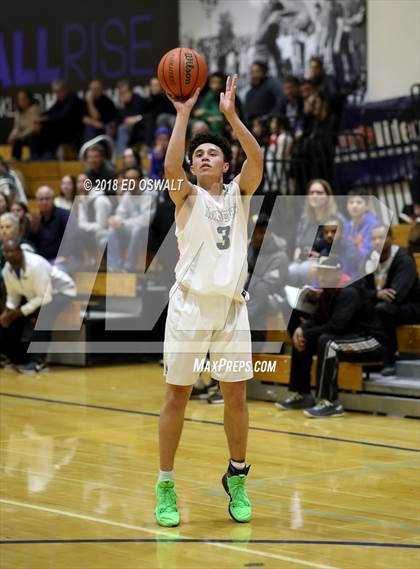 Thumbnail 2 in Branson vs. Bishop Manogue (Damian Lillard Classic Final) photogallery.