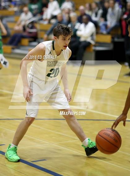 Thumbnail 3 in Branson vs. Bishop Manogue (Damian Lillard Classic Final) photogallery.