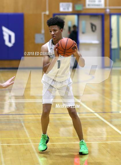 Thumbnail 2 in Branson vs. Bishop Manogue (Damian Lillard Classic Final) photogallery.
