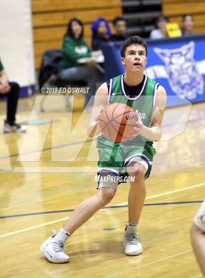 Thumbnail 1 in Branson vs. Bishop Manogue (Damian Lillard Classic Final) photogallery.