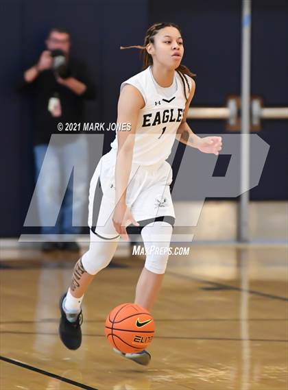 Thumbnail 2 in Example Academy (IL) vs AZ Elite Prep  (Nike Tournament of Champions) photogallery.