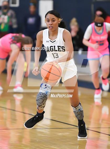 Thumbnail 3 in Example Academy (IL) vs AZ Elite Prep  (Nike Tournament of Champions) photogallery.