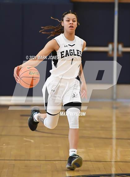 Thumbnail 1 in Example Academy (IL) vs AZ Elite Prep  (Nike Tournament of Champions) photogallery.