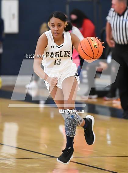 Thumbnail 1 in Example Academy (IL) vs AZ Elite Prep  (Nike Tournament of Champions) photogallery.