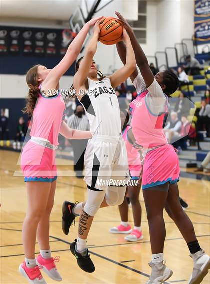 Thumbnail 3 in Example Academy (IL) vs AZ Elite Prep  (Nike Tournament of Champions) photogallery.