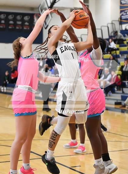 Thumbnail 1 in Example Academy (IL) vs AZ Elite Prep  (Nike Tournament of Champions) photogallery.