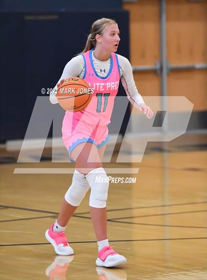 Thumbnail 2 in Example Academy (IL) vs AZ Elite Prep  (Nike Tournament of Champions) photogallery.
