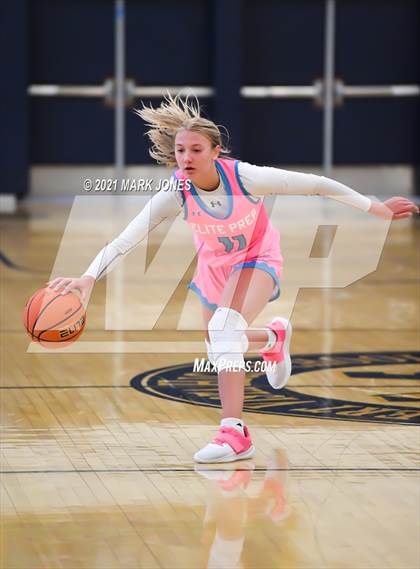 Thumbnail 3 in Example Academy (IL) vs AZ Elite Prep  (Nike Tournament of Champions) photogallery.