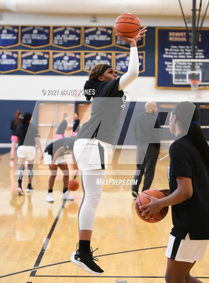 Thumbnail 1 in Example Academy (IL) vs AZ Elite Prep  (Nike Tournament of Champions) photogallery.