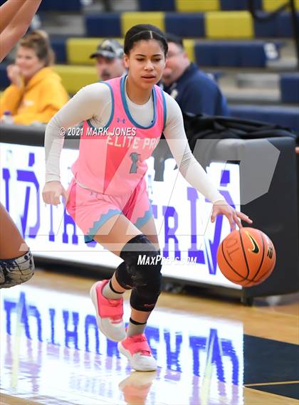 Thumbnail 1 in Example Academy (IL) vs AZ Elite Prep  (Nike Tournament of Champions) photogallery.