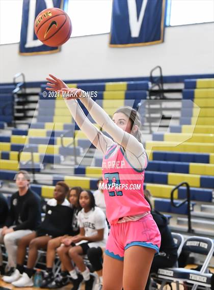 Thumbnail 2 in Example Academy (IL) vs AZ Elite Prep  (Nike Tournament of Champions) photogallery.