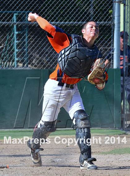 Thumbnail 1 in Central Catholic vs. Cosumnes Oaks photogallery.