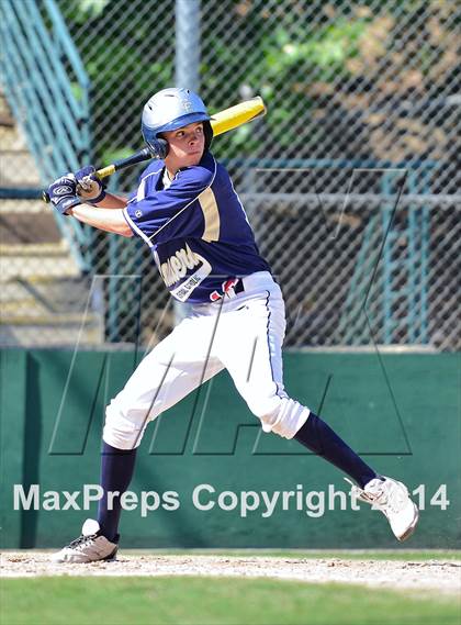 Thumbnail 1 in Central Catholic vs. Cosumnes Oaks photogallery.
