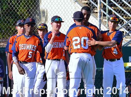 Thumbnail 3 in Central Catholic vs. Cosumnes Oaks photogallery.