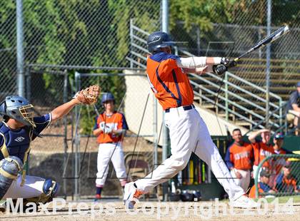 Thumbnail 3 in Central Catholic vs. Cosumnes Oaks photogallery.