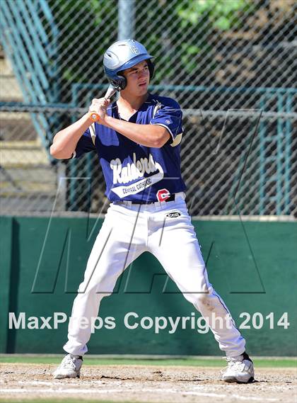 Thumbnail 3 in Central Catholic vs. Cosumnes Oaks photogallery.