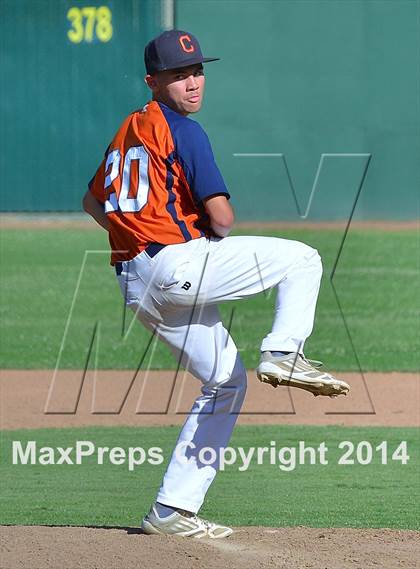 Thumbnail 3 in Central Catholic vs. Cosumnes Oaks photogallery.