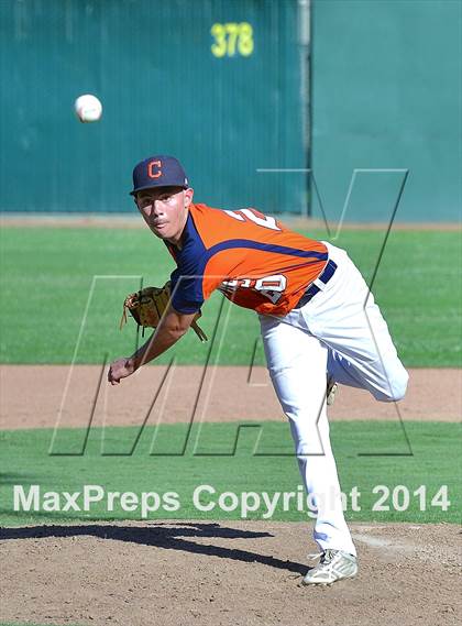Thumbnail 2 in Central Catholic vs. Cosumnes Oaks photogallery.