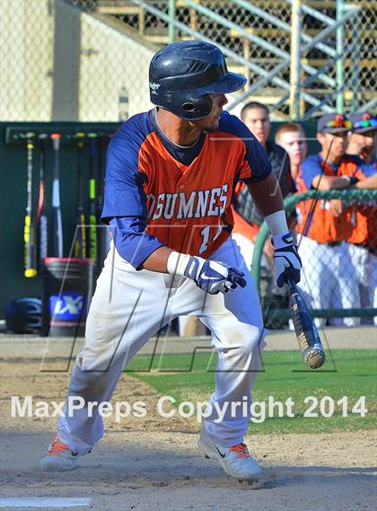 Thumbnail 1 in Central Catholic vs. Cosumnes Oaks photogallery.