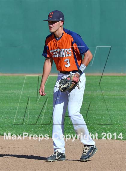 Thumbnail 1 in Central Catholic vs. Cosumnes Oaks photogallery.