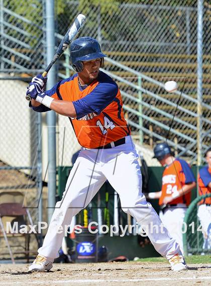 Thumbnail 1 in Central Catholic vs. Cosumnes Oaks photogallery.