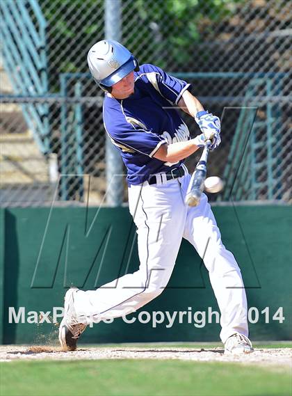 Thumbnail 1 in Central Catholic vs. Cosumnes Oaks photogallery.