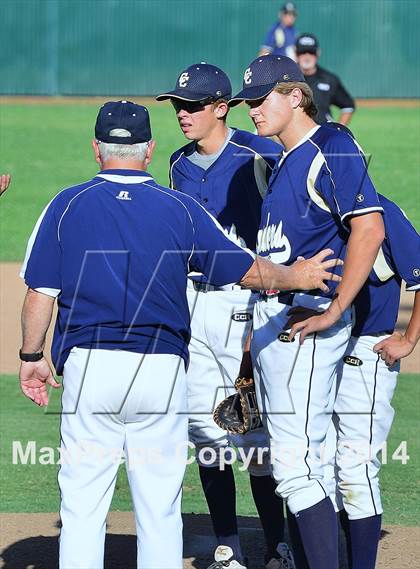 Thumbnail 2 in Central Catholic vs. Cosumnes Oaks photogallery.